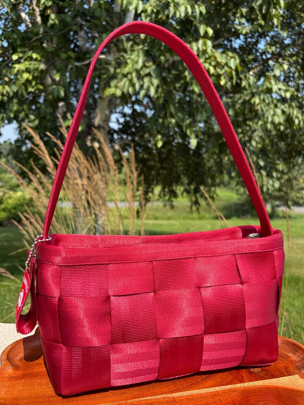 Vintage Harvey’s “The Original Detroit” Scarlet Red Baguette Shoulder Bag EUC - Picture 15 of 15